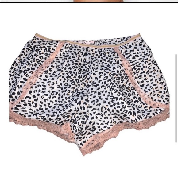Victoria secret sleep shorts - Picture 5 of 6